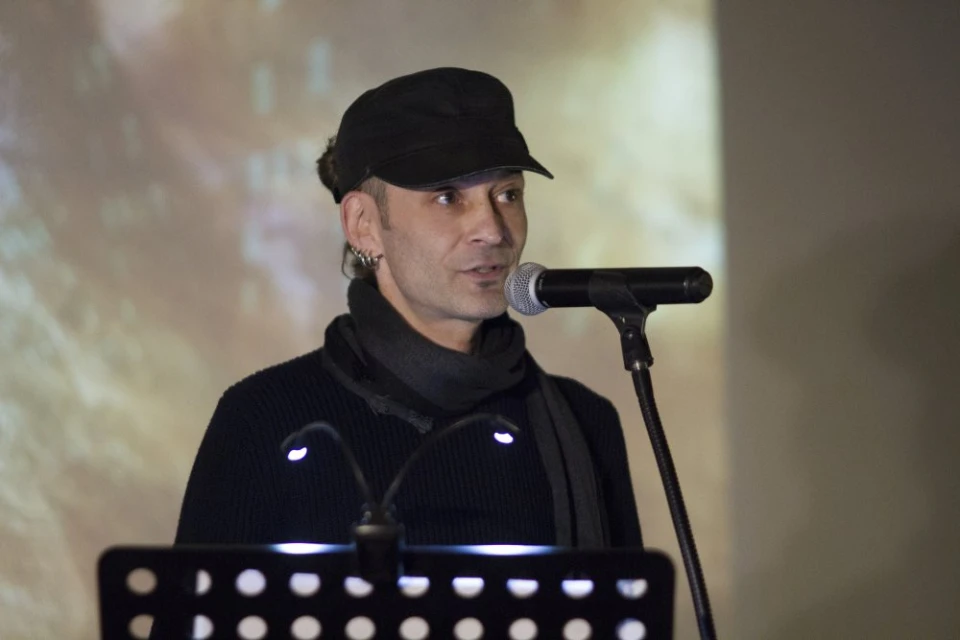 Аґда Баві Пайн