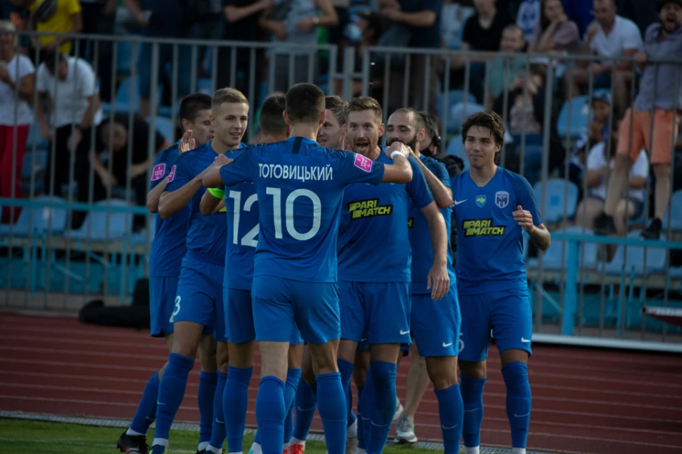 "Десна"