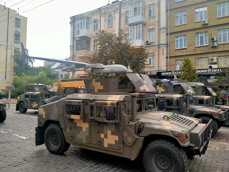 Реакция на парад