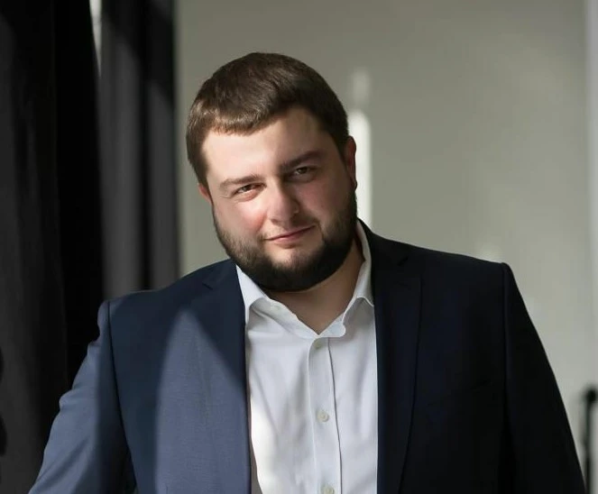 Юрій Холод
