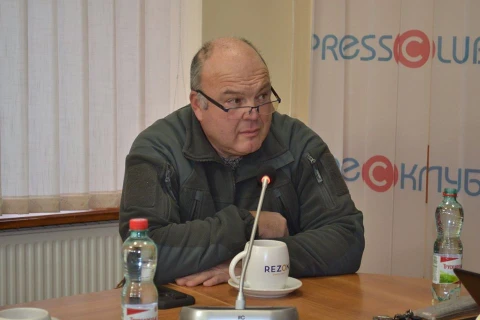 Геннадій Хазан