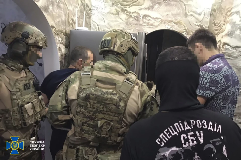 Патрульні на Херсонщині заробляли гроші через перевантажені вантажівки
