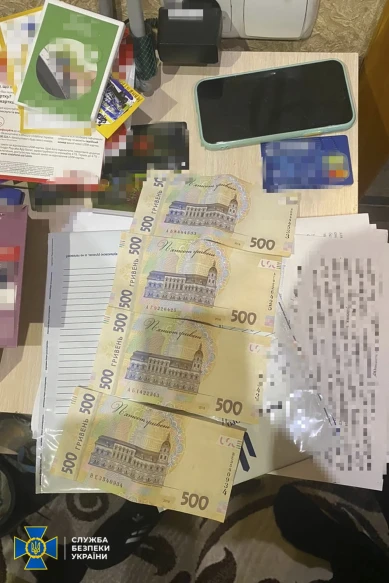 Патрульні на Херсонщині заробляли гроші через перевантажені вантажівки