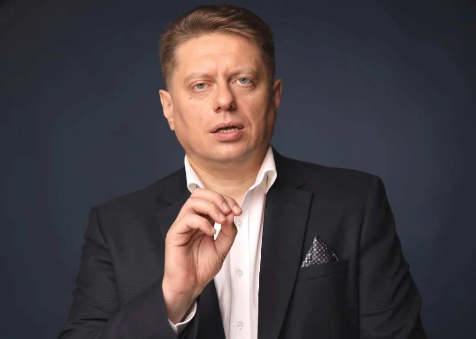 Роман Матис
