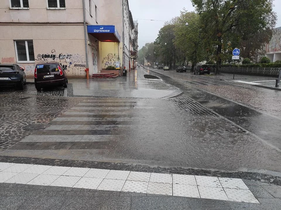дощоприймачі на пекарській
