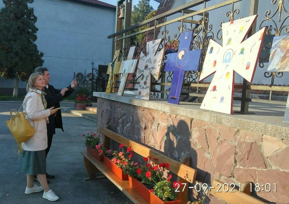 хрести, Городок