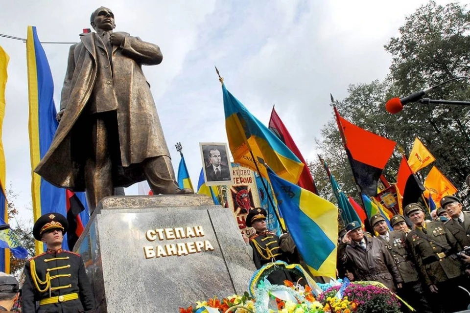 пам'ятник Степанові Бандері