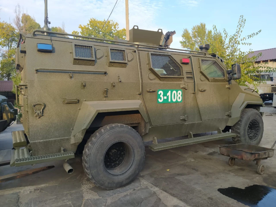 В Днепре предприниматели устанавливали применяемые детали на боевую технику для ООС под видом новых