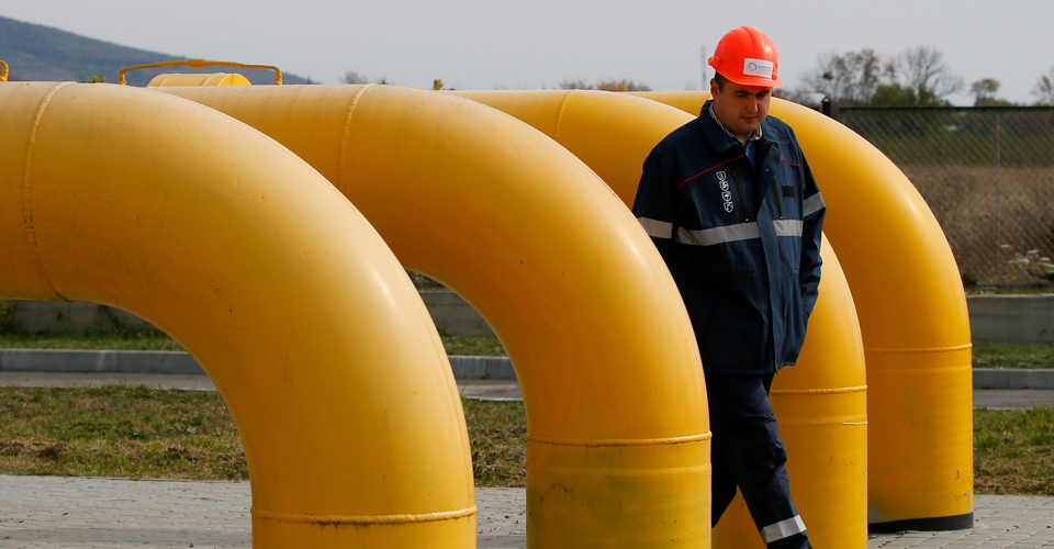 ЄС домовляється про постачання газу зі США, Катару та Азербайджану на випадок припинення подачі з РФ, thumbnail
