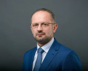 Роман Безсмертний