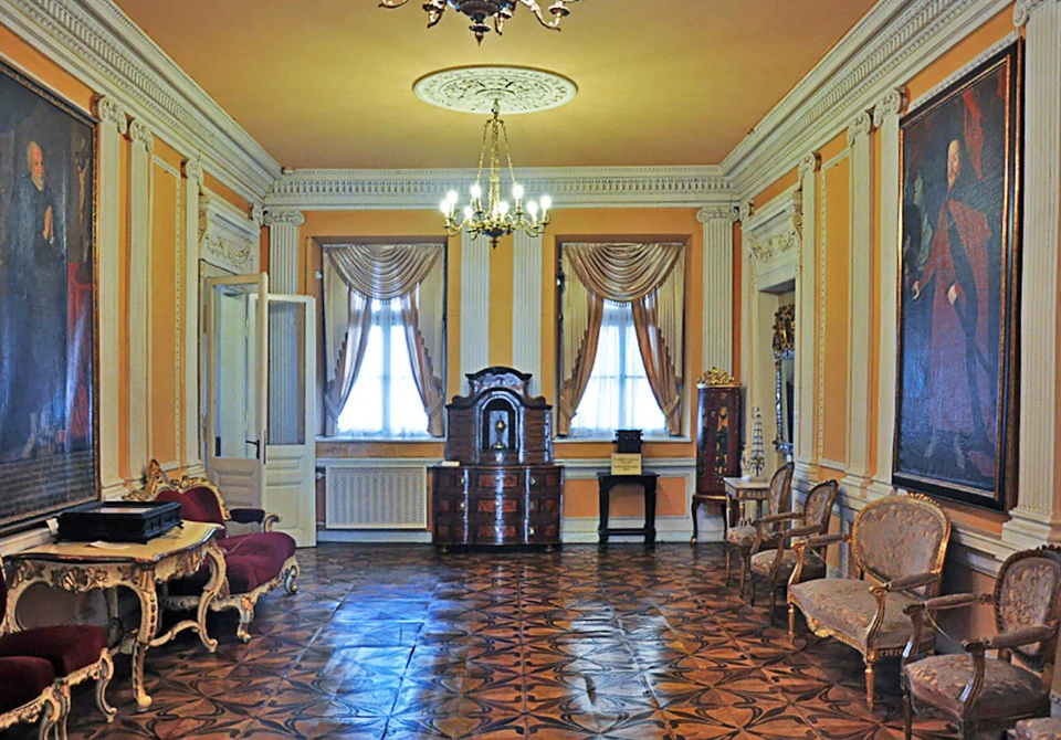 королівські зали