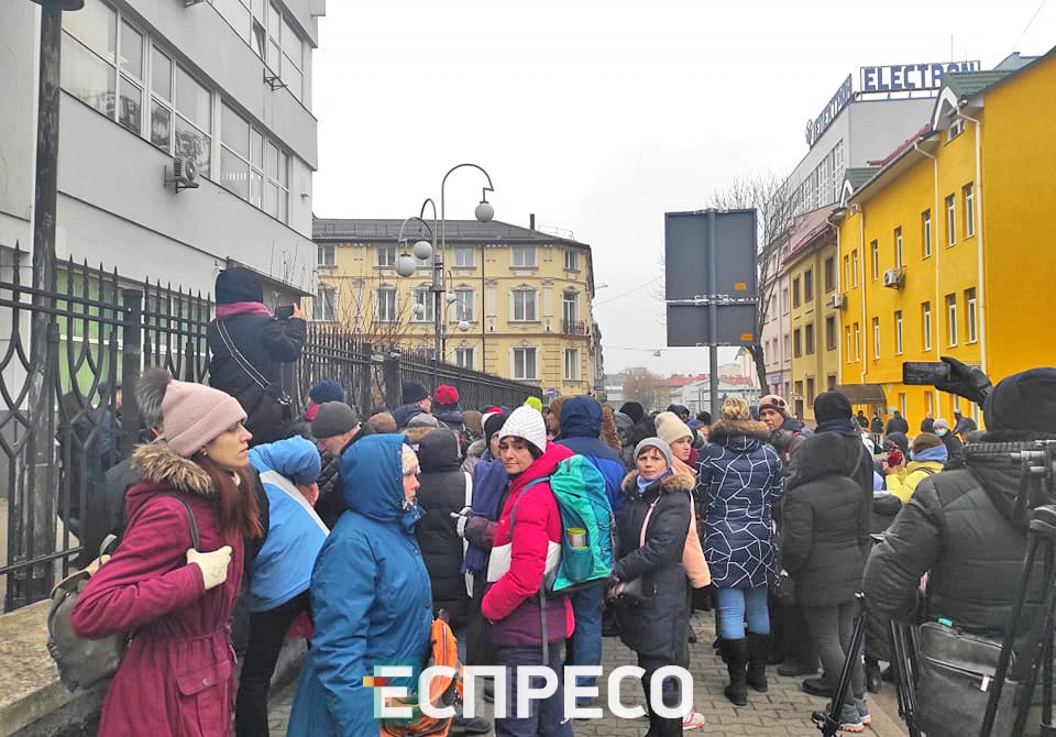 суд Остап Стахів