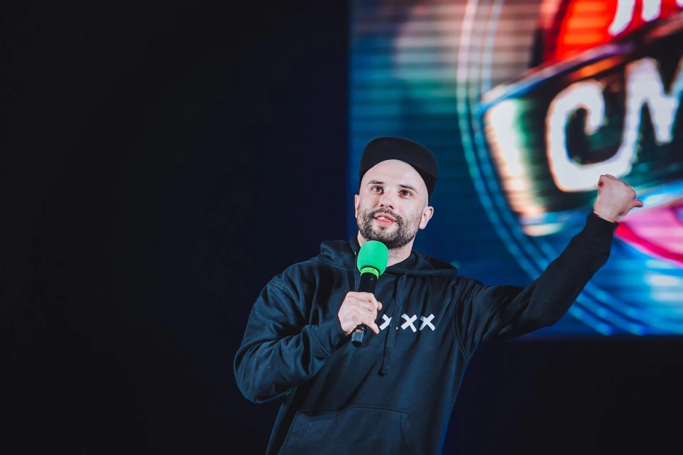 Віктор Розовий