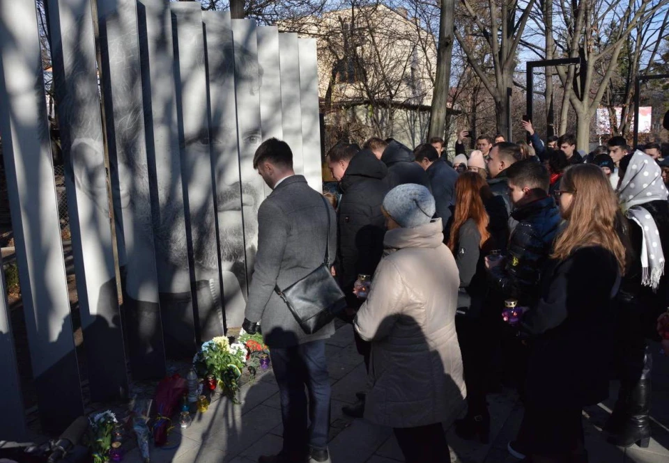 Чернівці меморіал небесної сотні