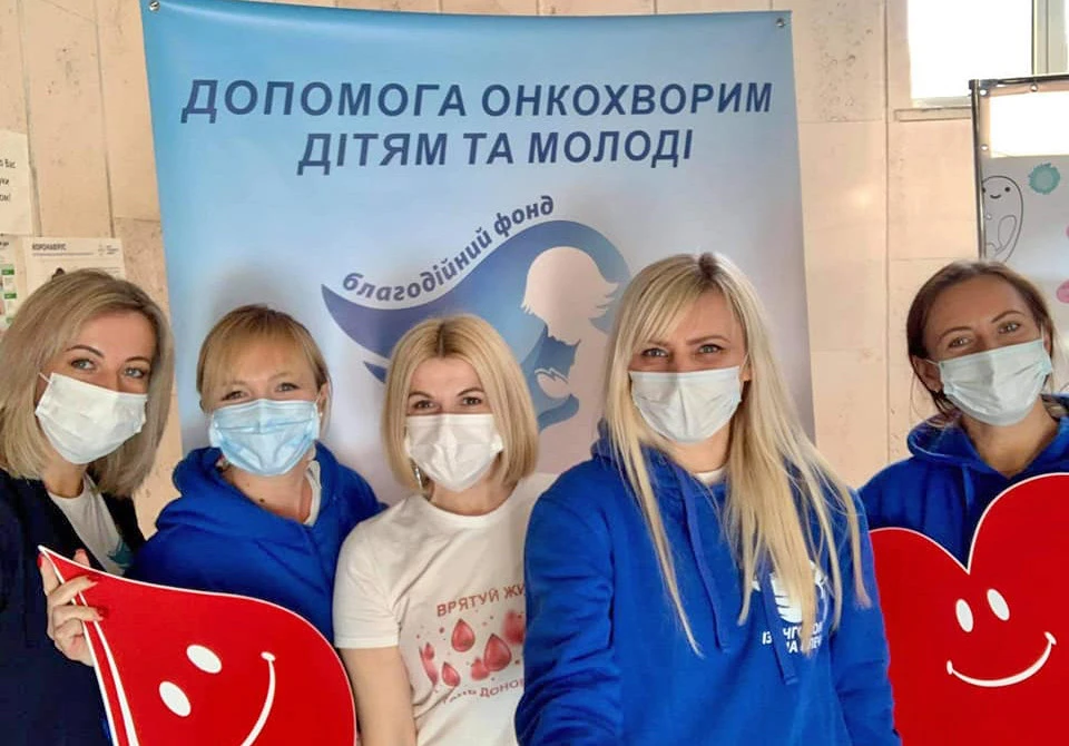 донори
