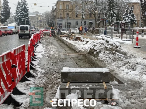 зупинка на Бандери у Львові