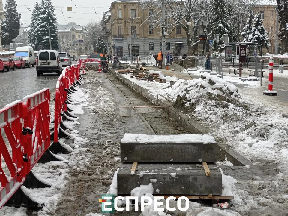 зупинка на Бандери у Львові