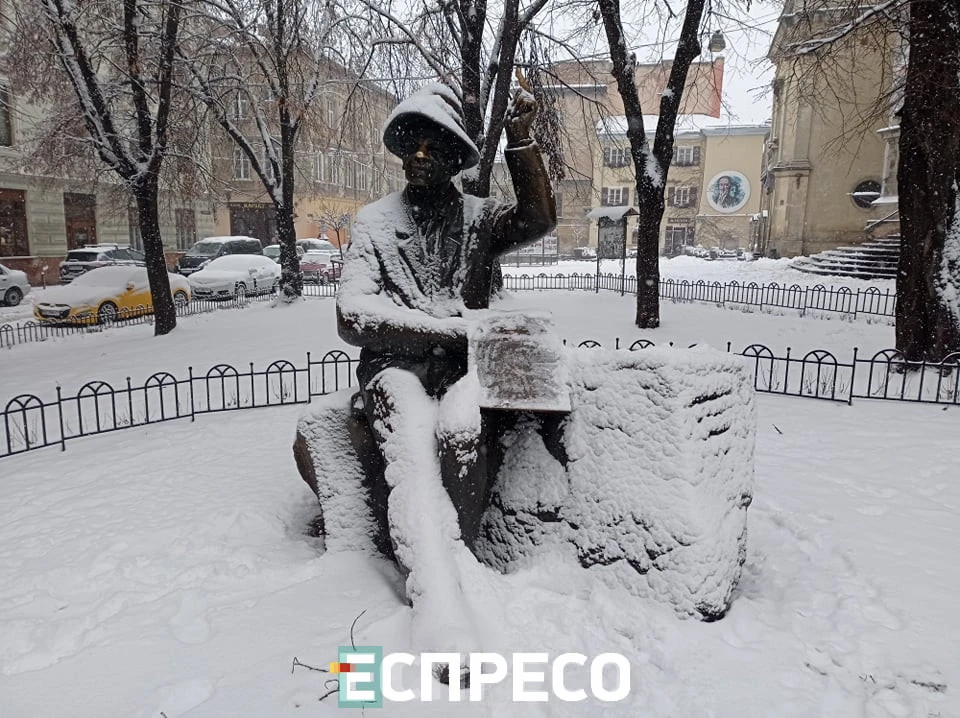 зима у Львові