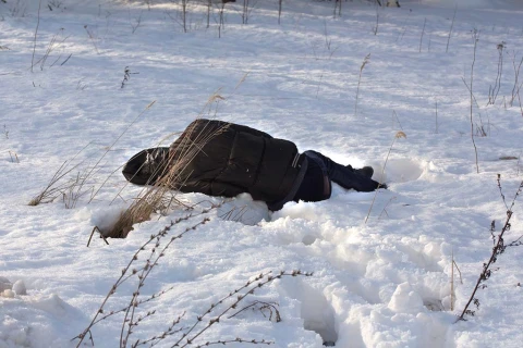 переохолодження, зима, труп чоловіка