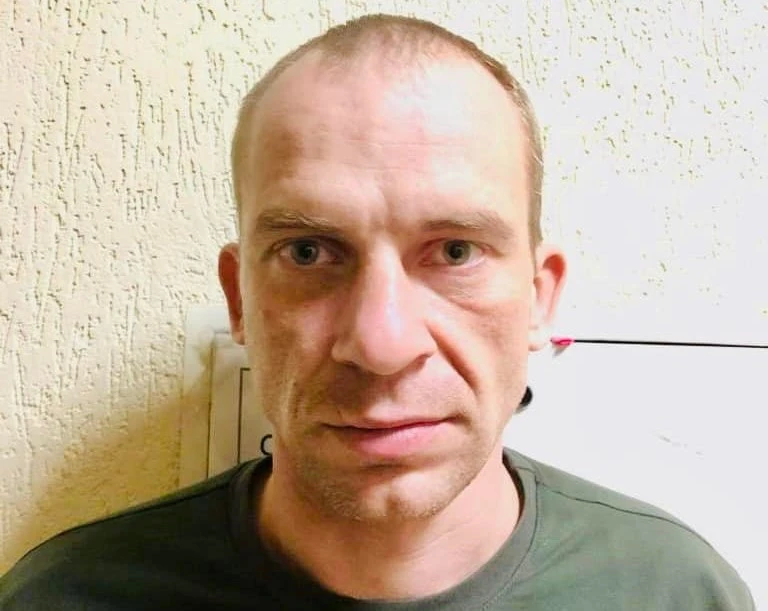злочинець, що втік з зали мсуду