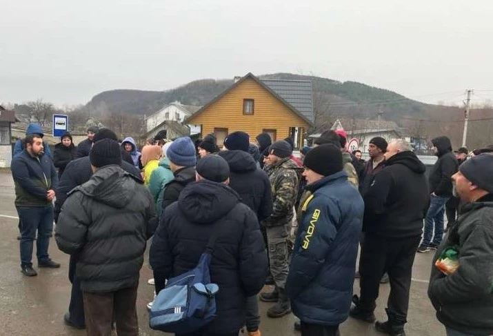 Затоплена переправа, село Глиниця
