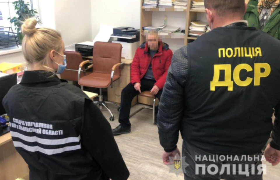 хабар-посадовець Пустомити
