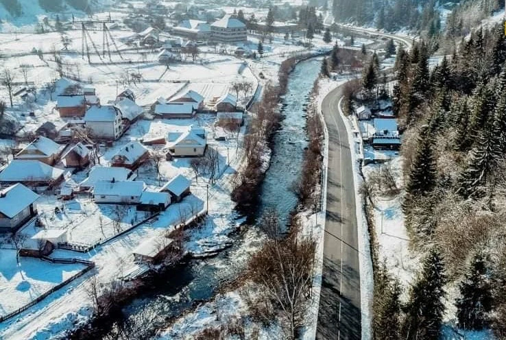 ремонт дороги на закарпатті