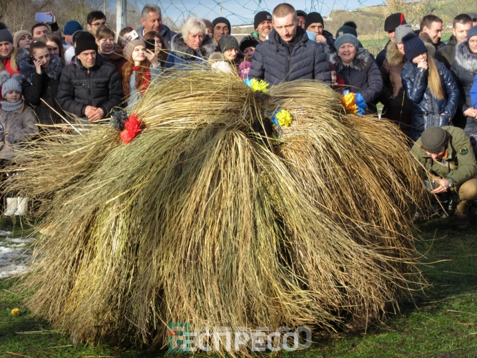 Маланка у селі Белелуя на Франківщині