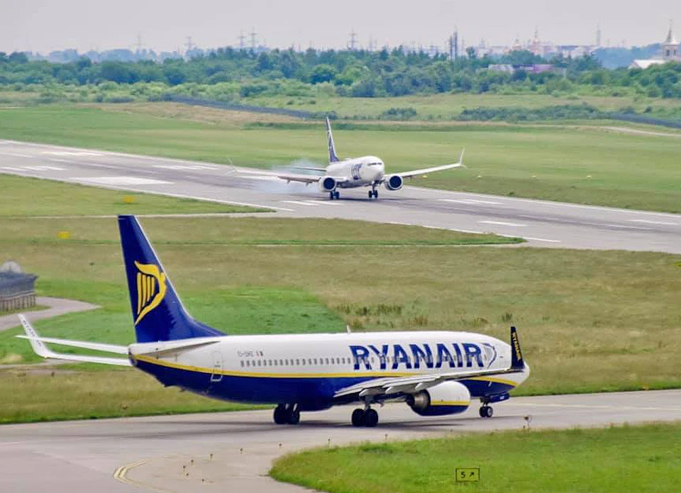 RYANAIR