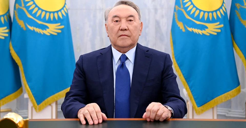 Нурсултан Назарбаєв