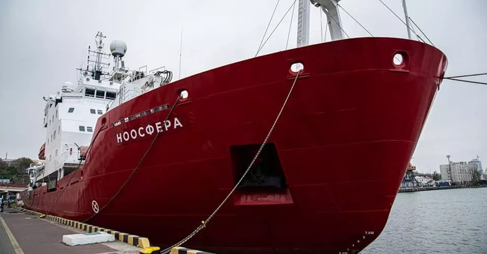 криголам "Ноосфера"