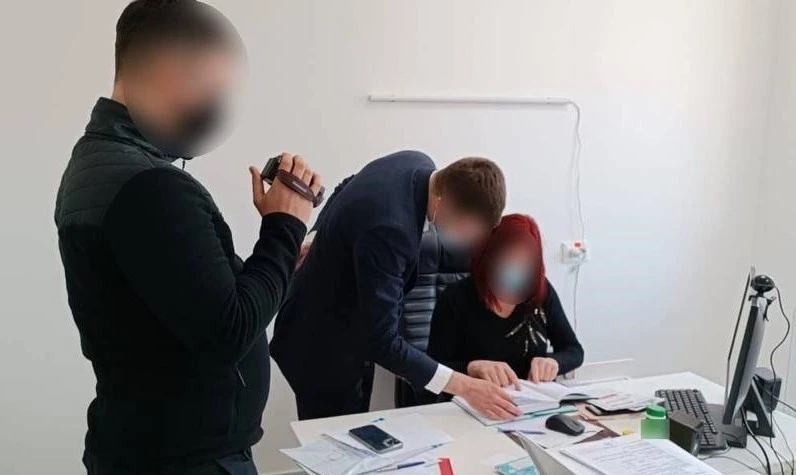 Підробка документів