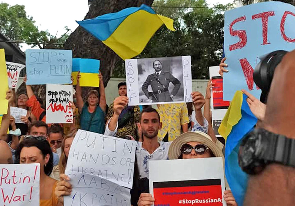 пікет російського посольства у Шрі-Ланці