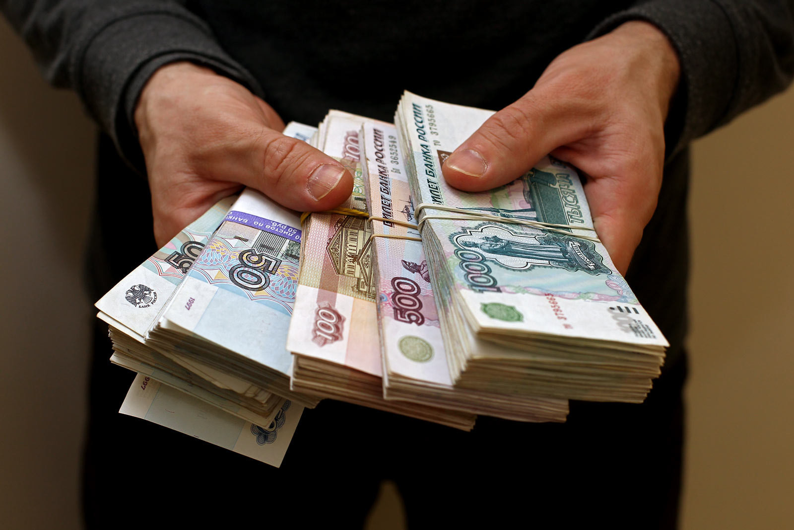 Дефіцит бюджету в Росії збільшився до 5,9 трлн рублів з початку 2026 року