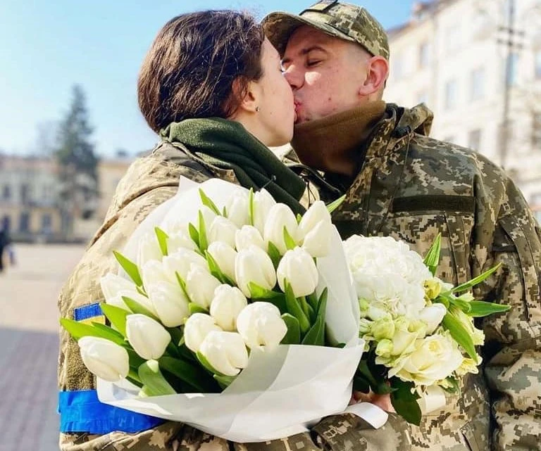 шлюб військових