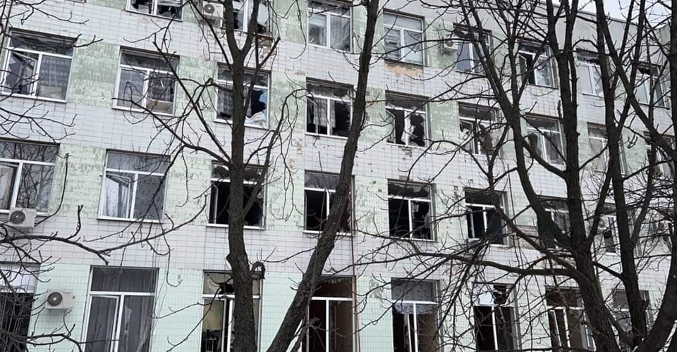 обстріл лікарня Лисичанськ