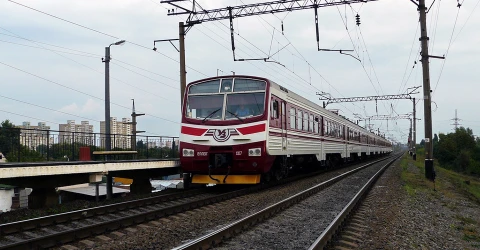 Столична кільцева електричка