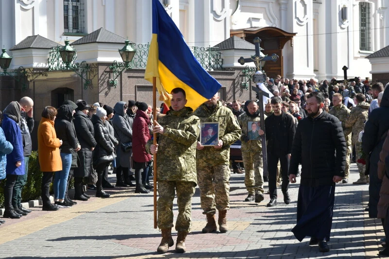 провели в постанню путь Дмитра Чумаченка, Анатолія Шапошника та Олександра Парафенюка