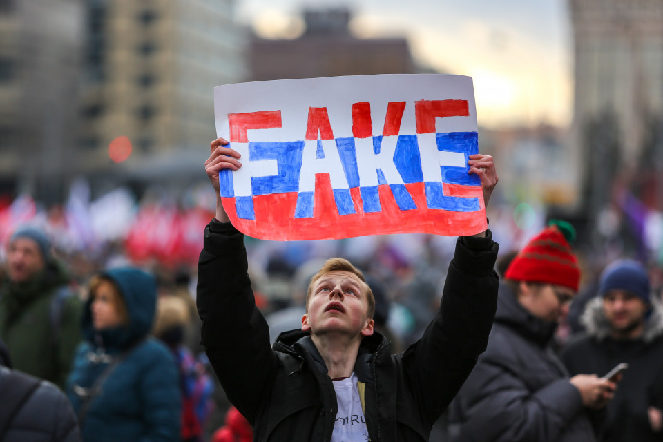 Фейк, Росія