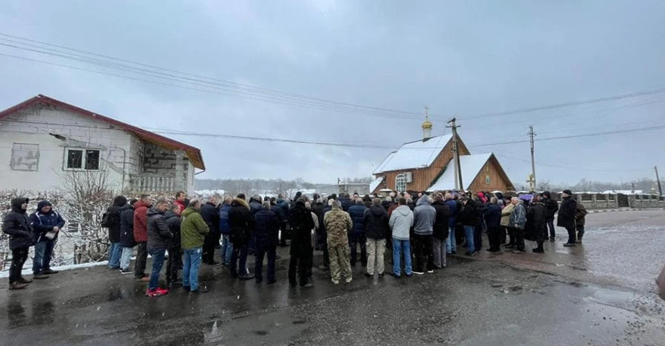 Село Баня Лисовицька, перехід МПЦ у ПЦУ