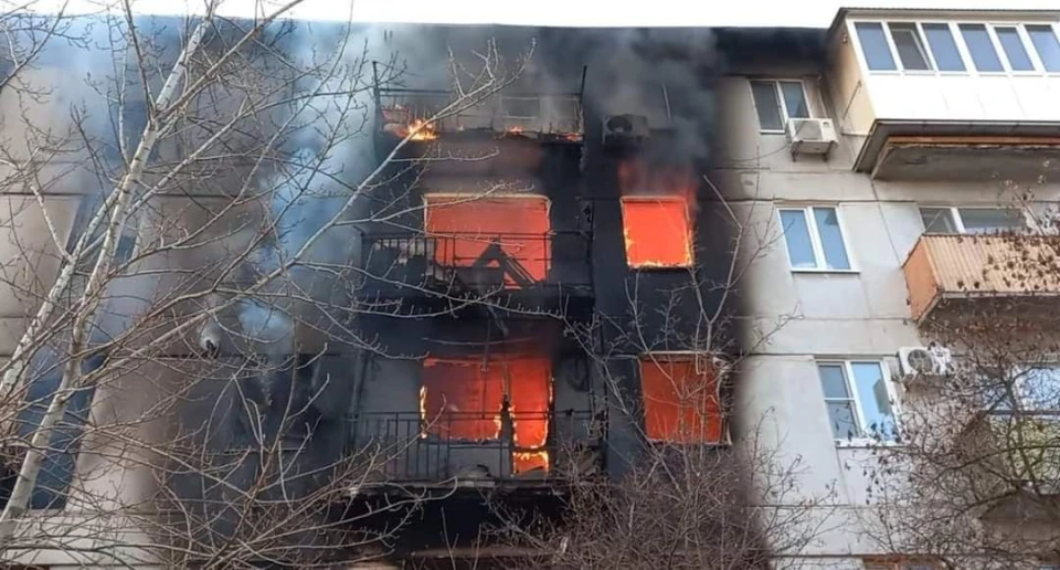 У Сєвєродонецьку один з будинків запалав вчетверте і вп’яте