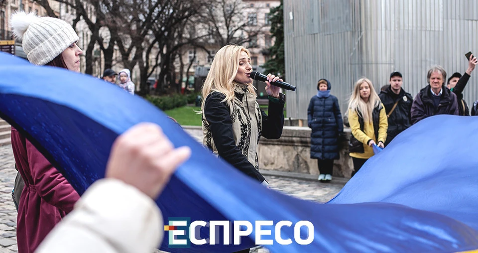 презентація пісні Розстріляна весна, Ірина Федишин та Євген Хмара
