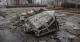 понівечене авто в Бучі