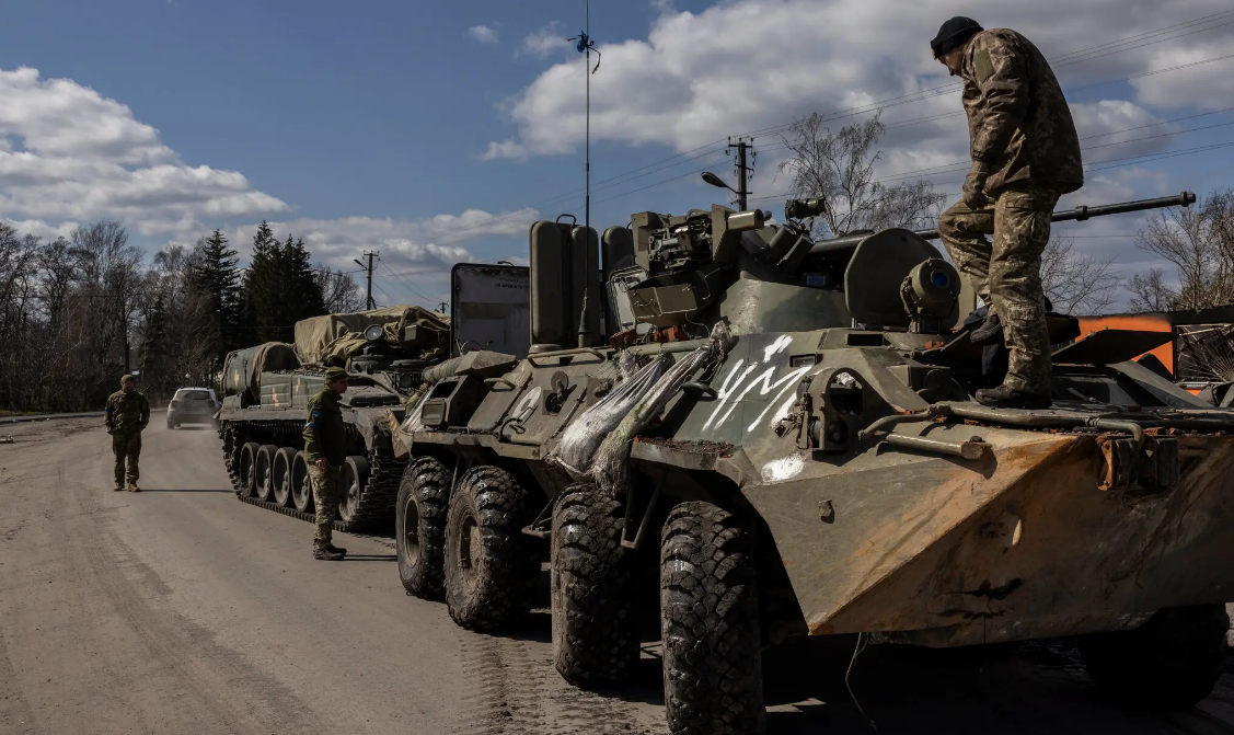 Операция военкоры русской весны. Российские войска. Российские войска в Мариуполе. Z военные России.