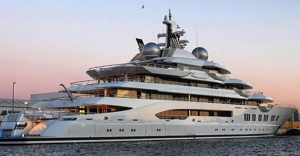 яхта Amadea