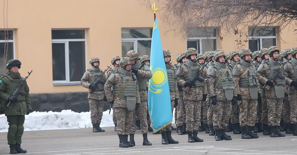 Казахстан солдати
