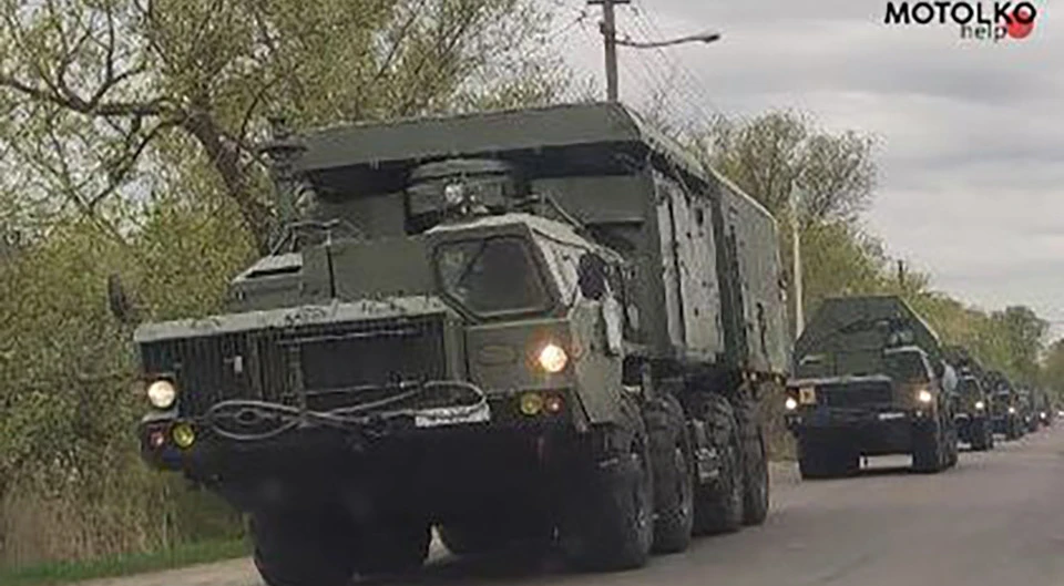 колони білоруської військової техніки