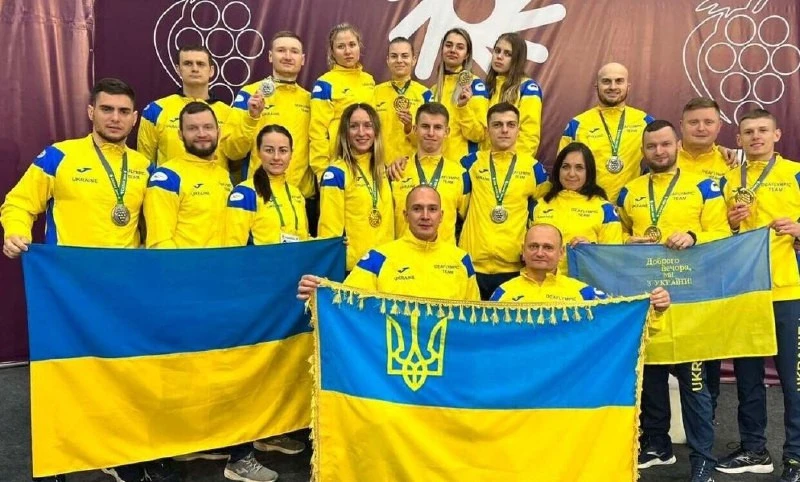 Каратисти з Полтавщини здобули першість на Дефлімпійських іграх