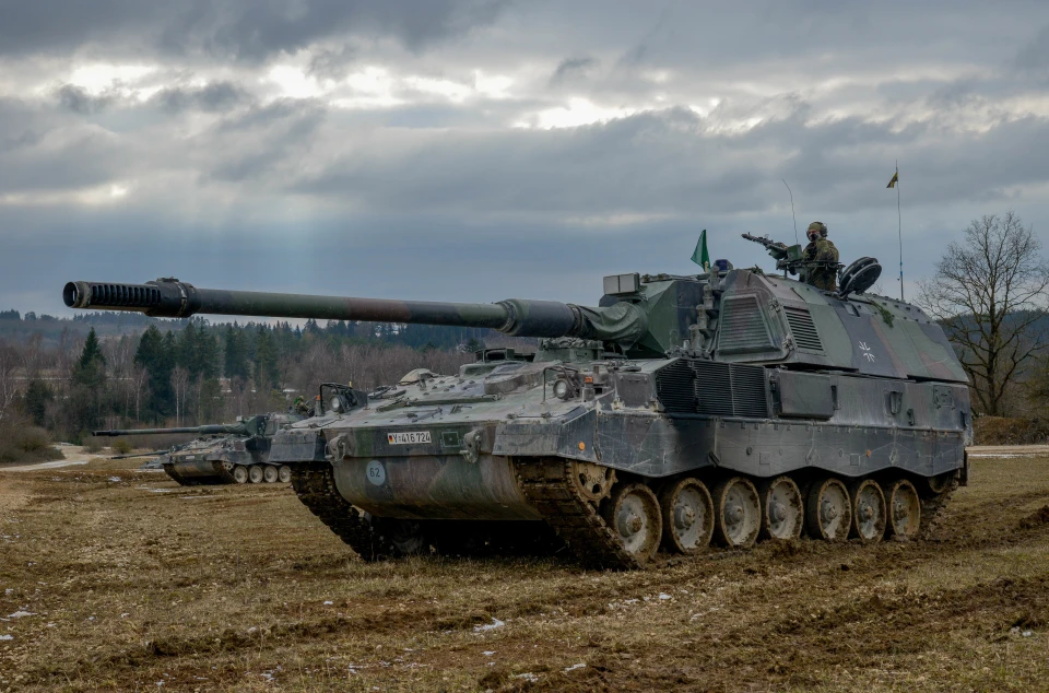 Panzerhaubitze 2000