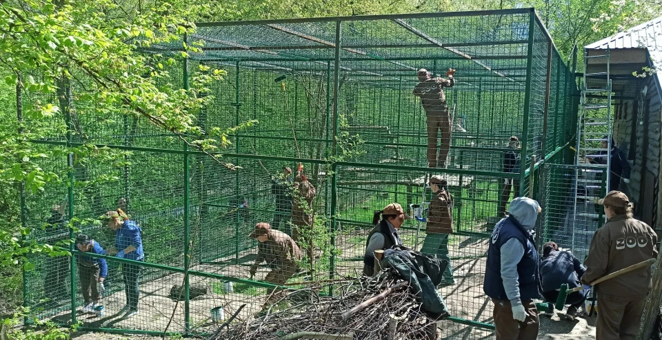 вольєри
